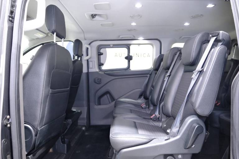 FORD Tourneo Custom 33