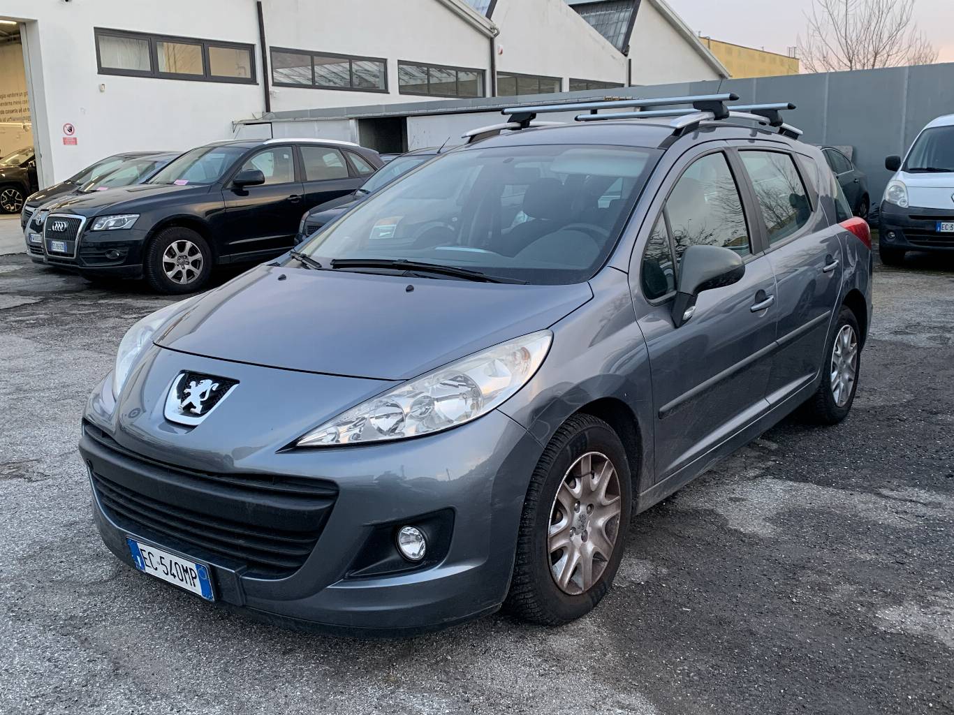 PEUGEOT 207 1