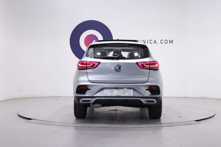 MG ZS 16