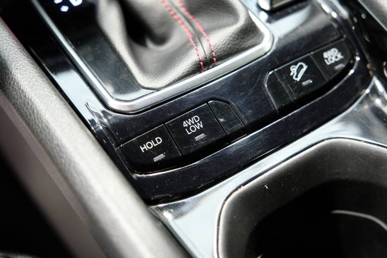 JEEP Compass 33