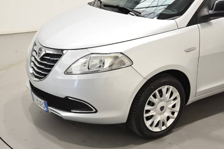 LANCIA Ypsilon 30