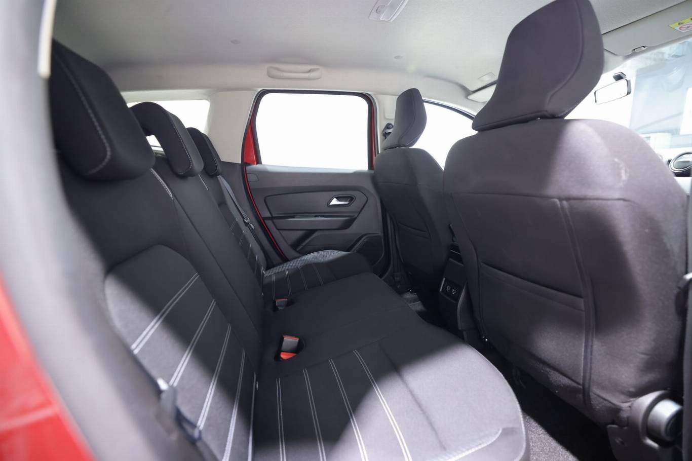 DACIA Duster 48