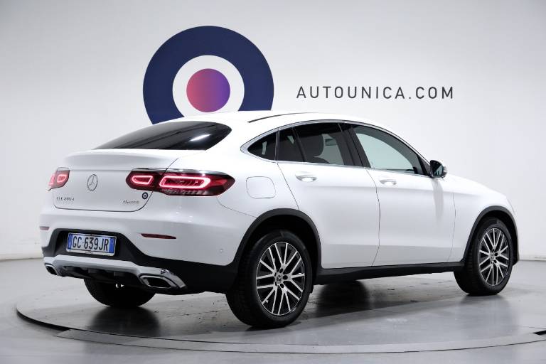MERCEDES-BENZ GLC 200 9