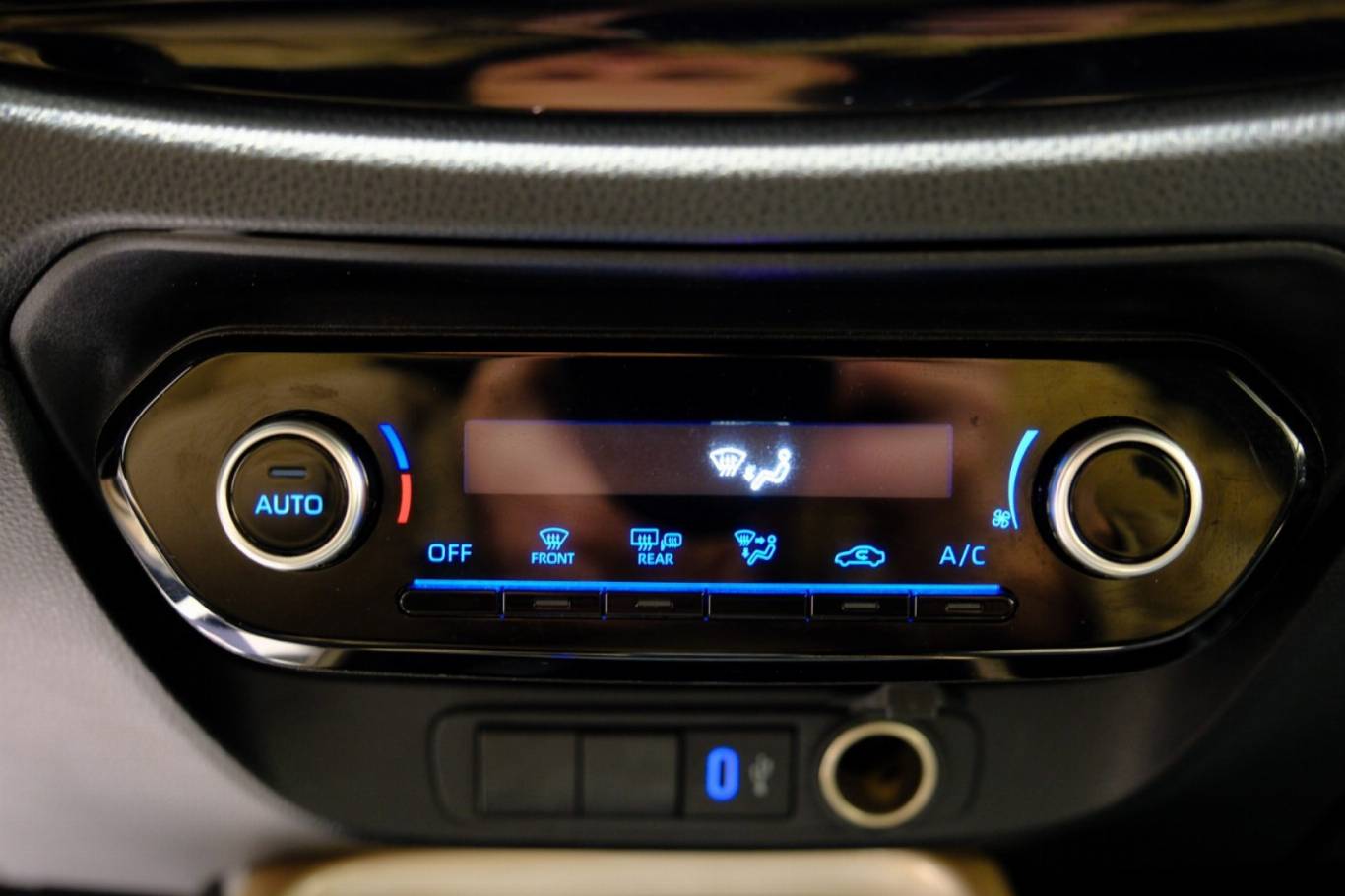 TOYOTA Aygo X 27