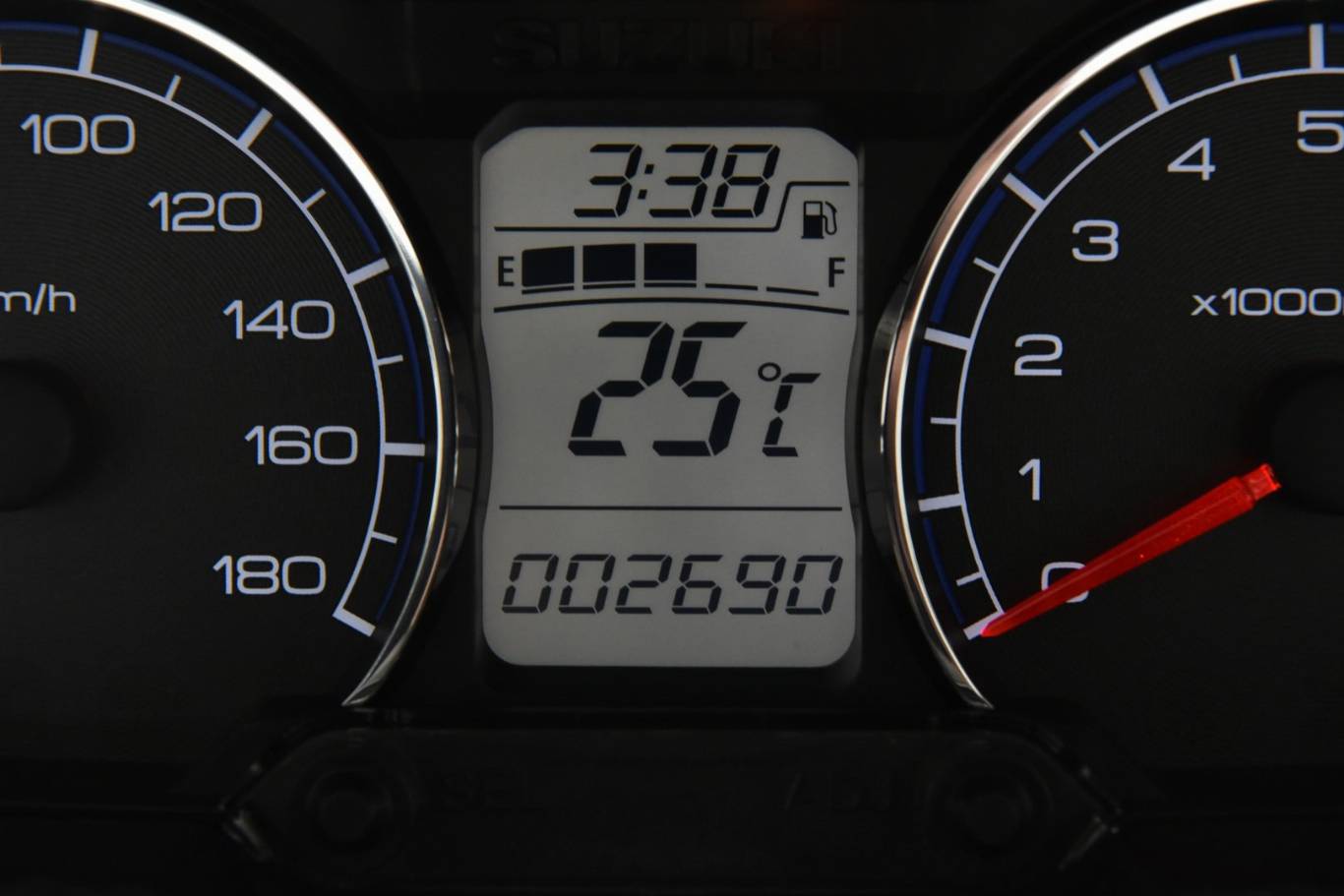 SUZUKI Burgman AN 400 11