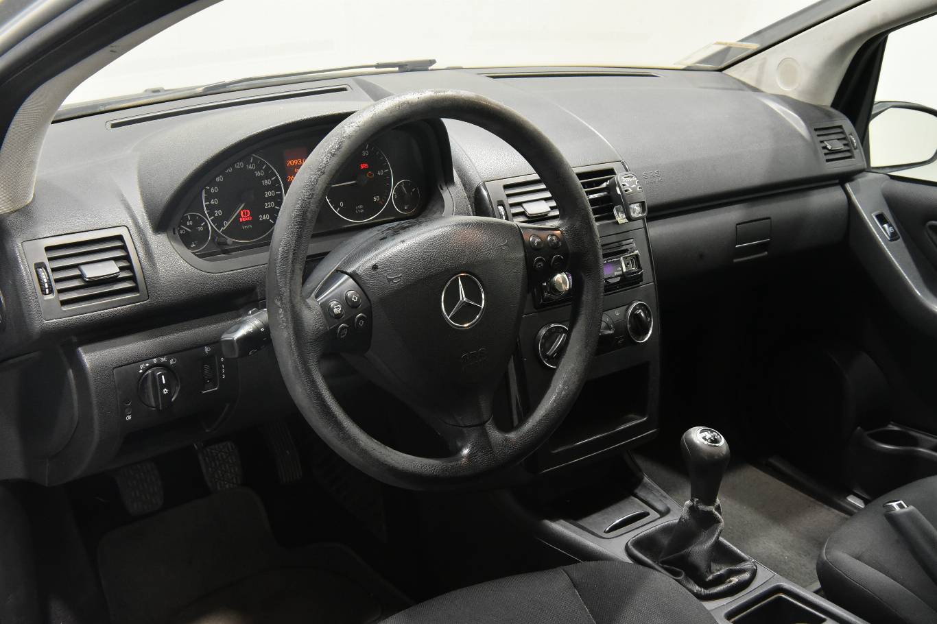 MERCEDES-BENZ Classe A 9