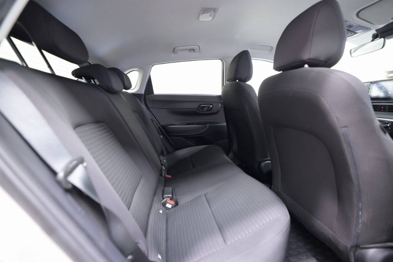 HYUNDAI I20 47
