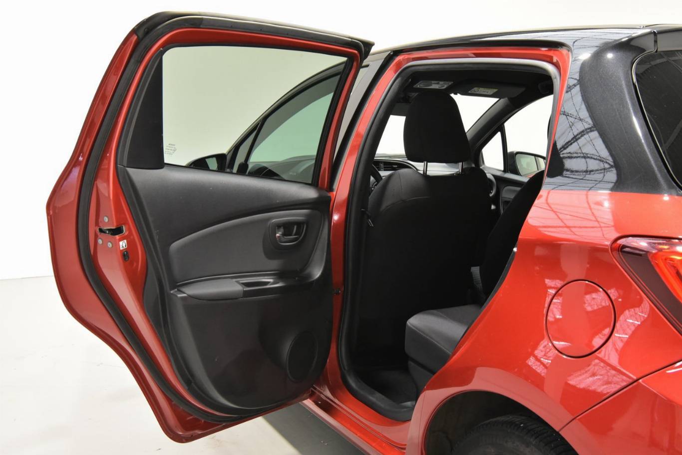 TOYOTA Yaris 45