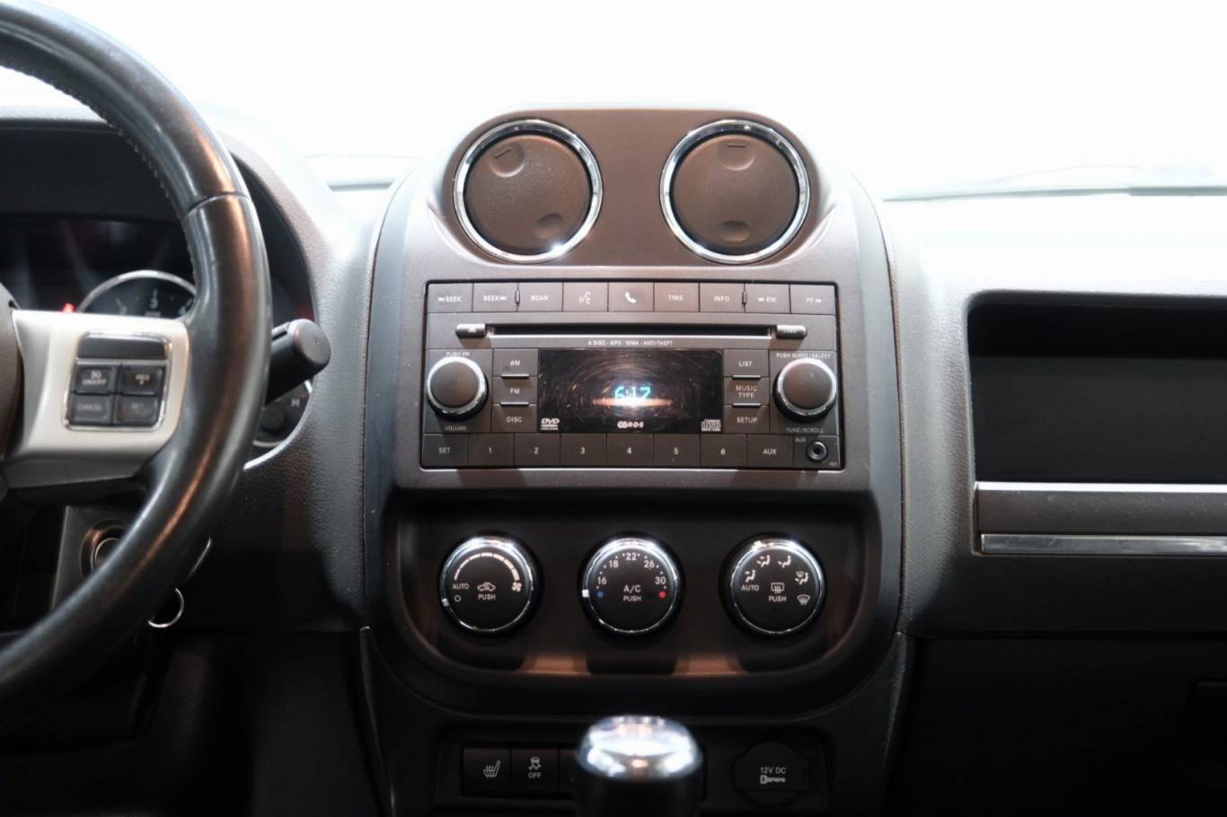 JEEP Compass 37