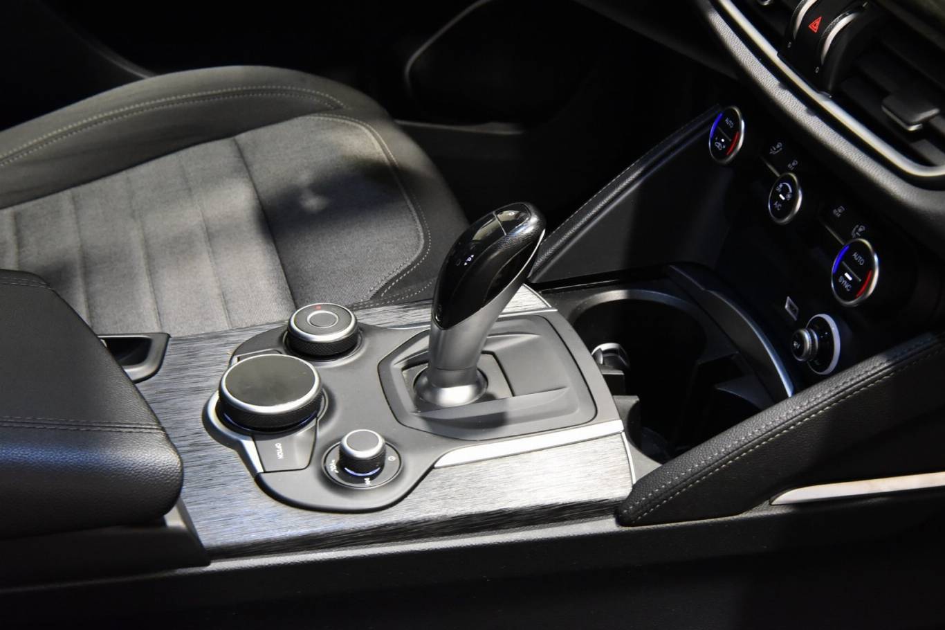 ALFA ROMEO Stelvio 15