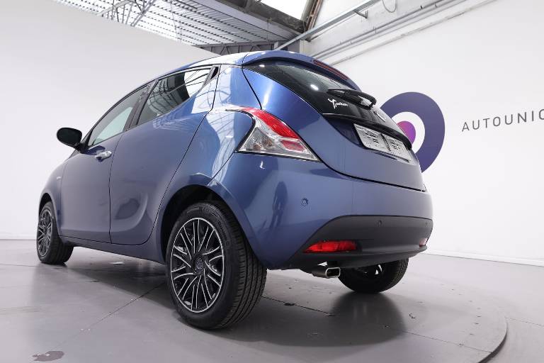LANCIA Ypsilon 36