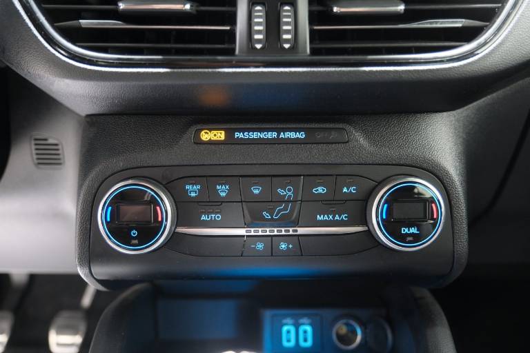 FORD Focus 26