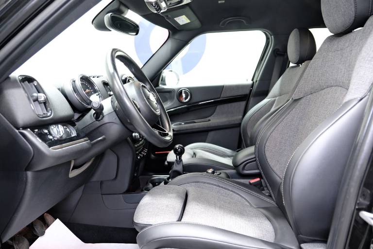 MINI Countryman 21