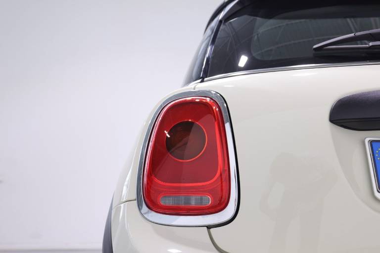 MINI One 33