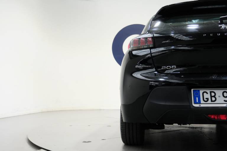 PEUGEOT 208 49
