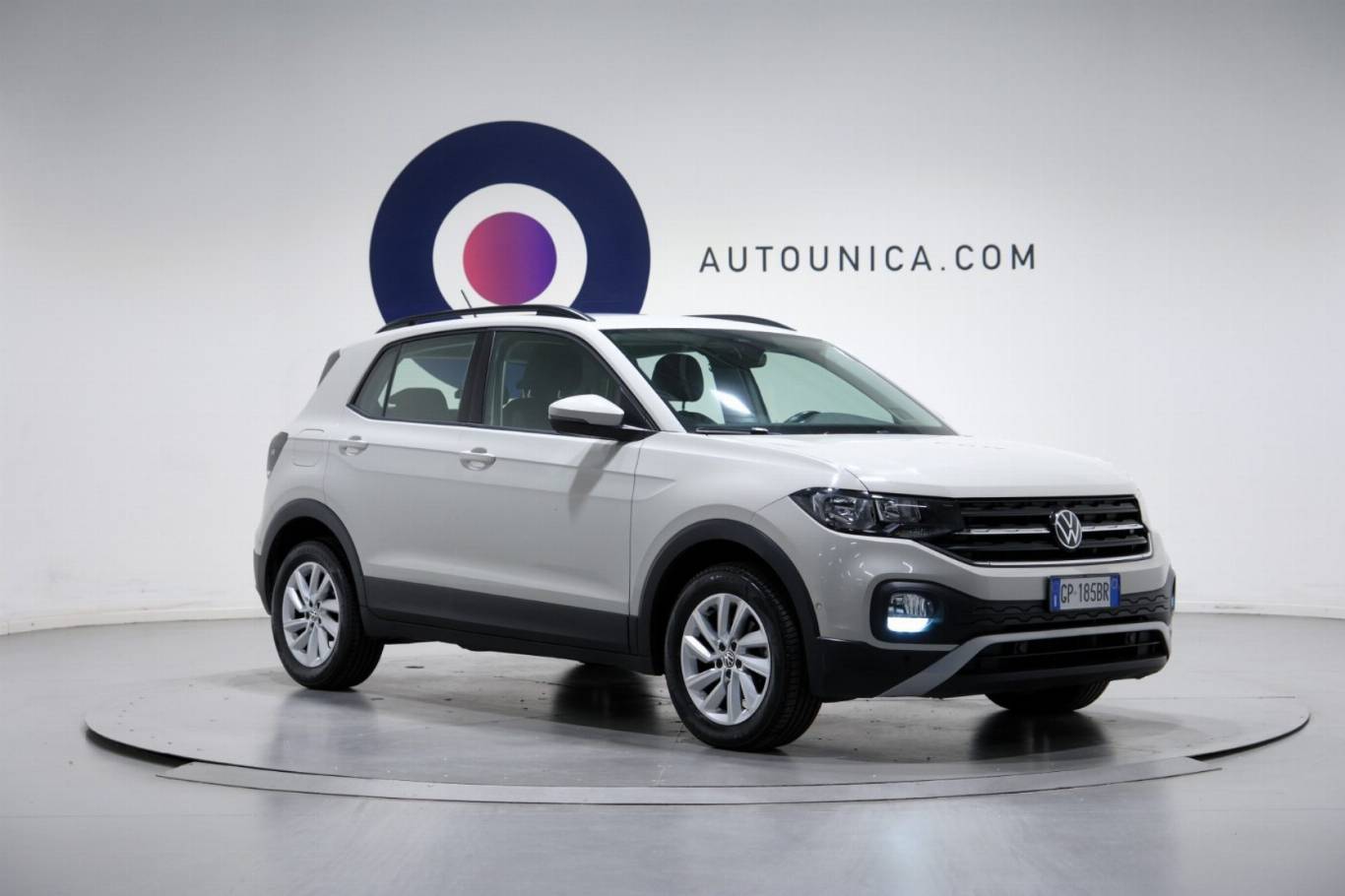 VOLKSWAGEN T-Cross 3
