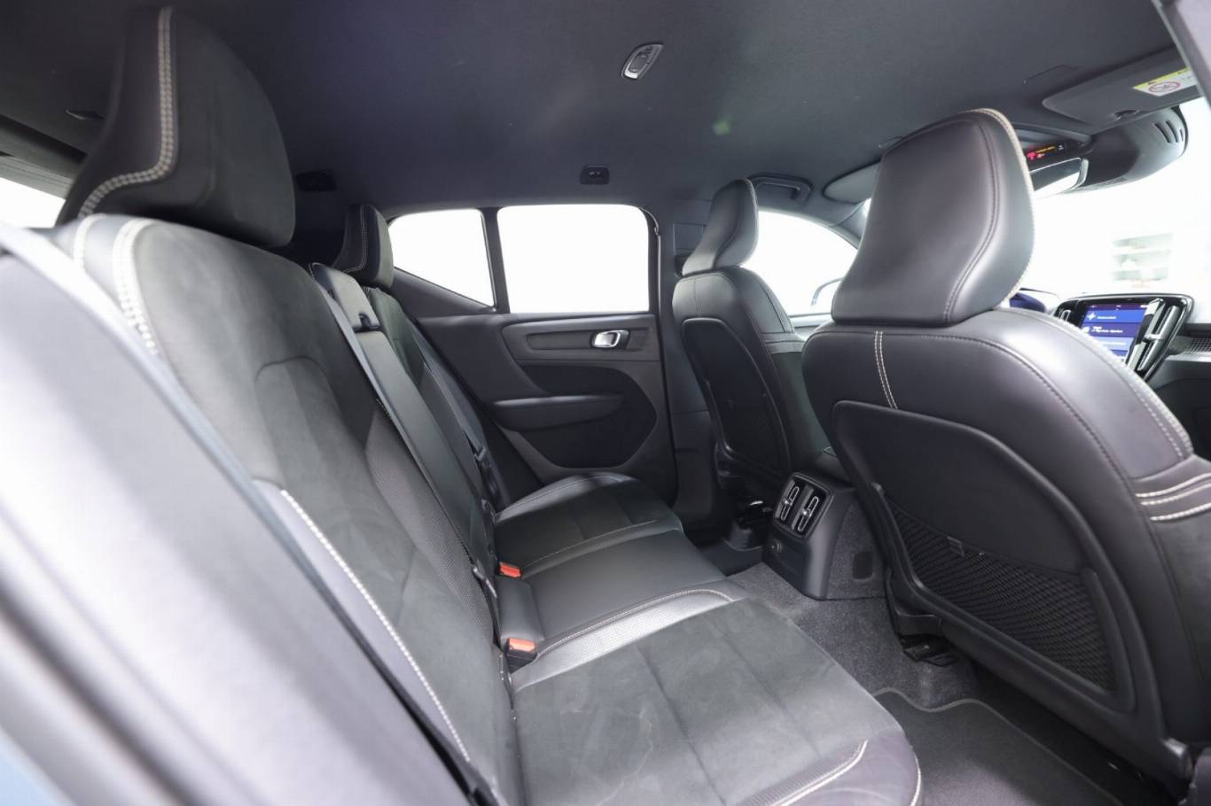 VOLVO XC40 50
