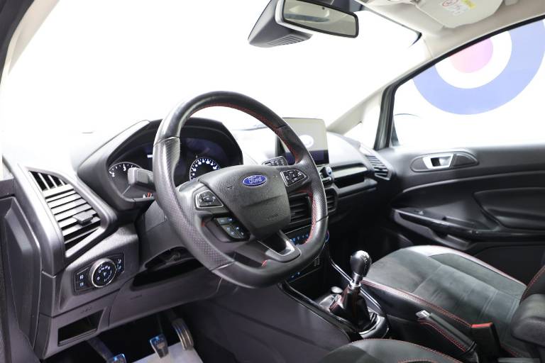 FORD EcoSport 5