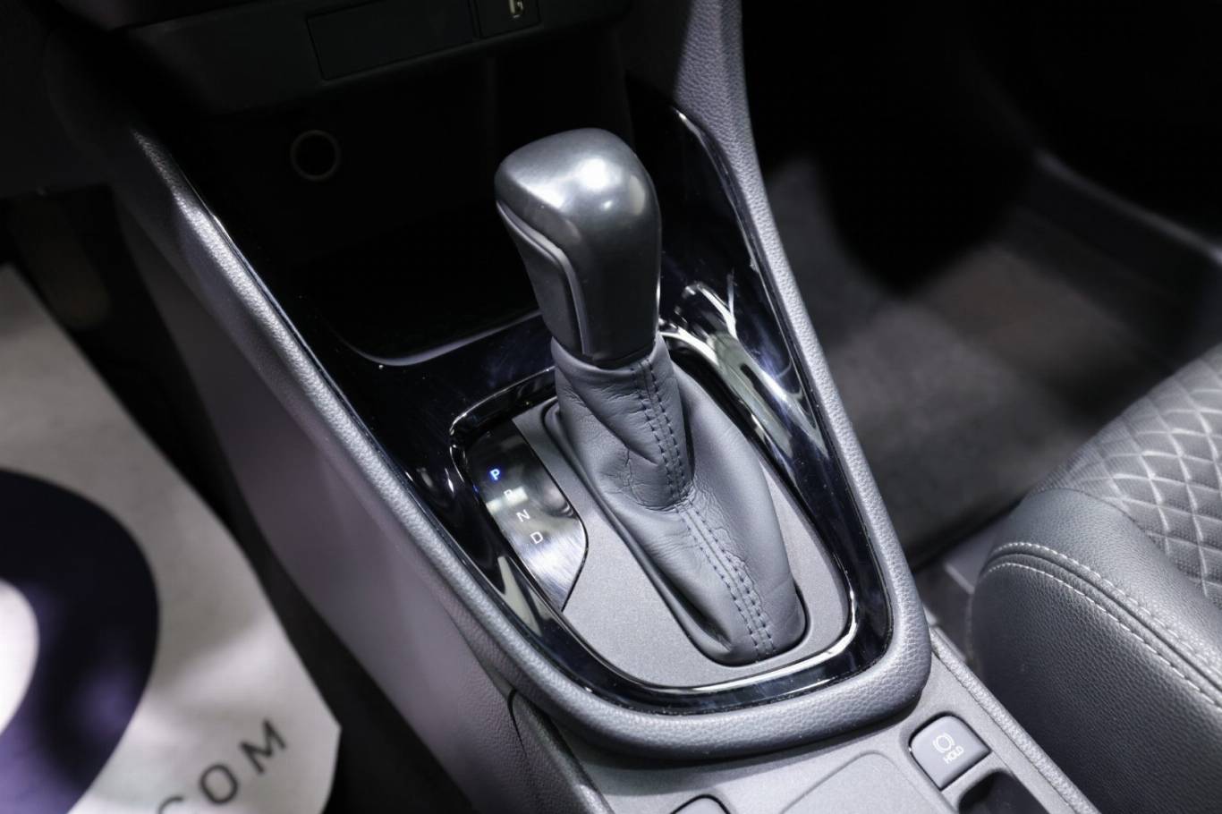 TOYOTA Yaris 29