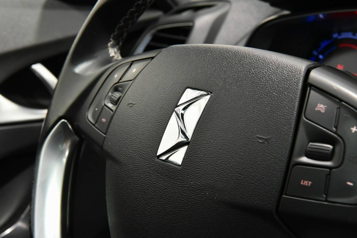 DS AUTOMOBILES DS 5 28