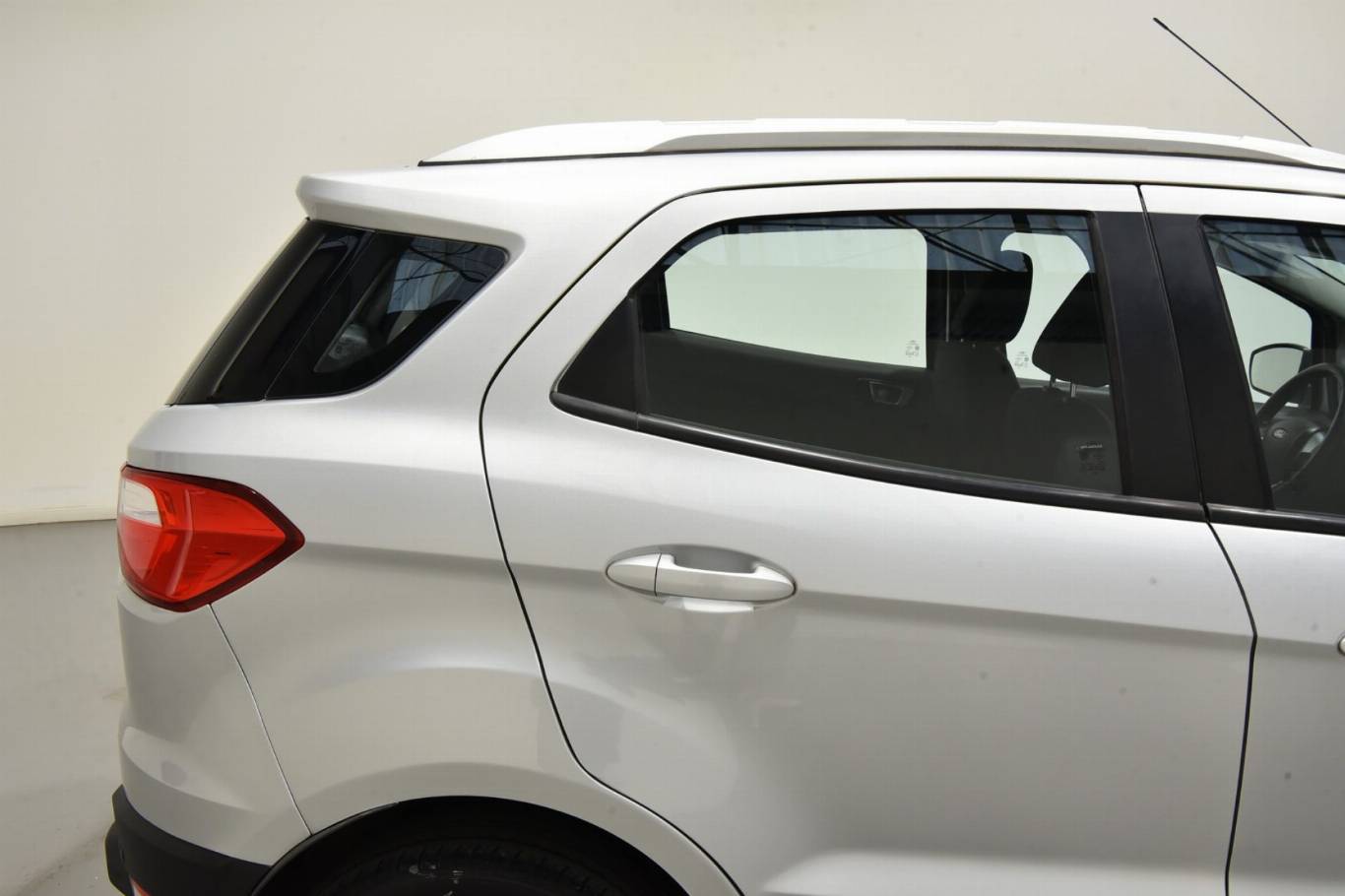 FORD EcoSport 38