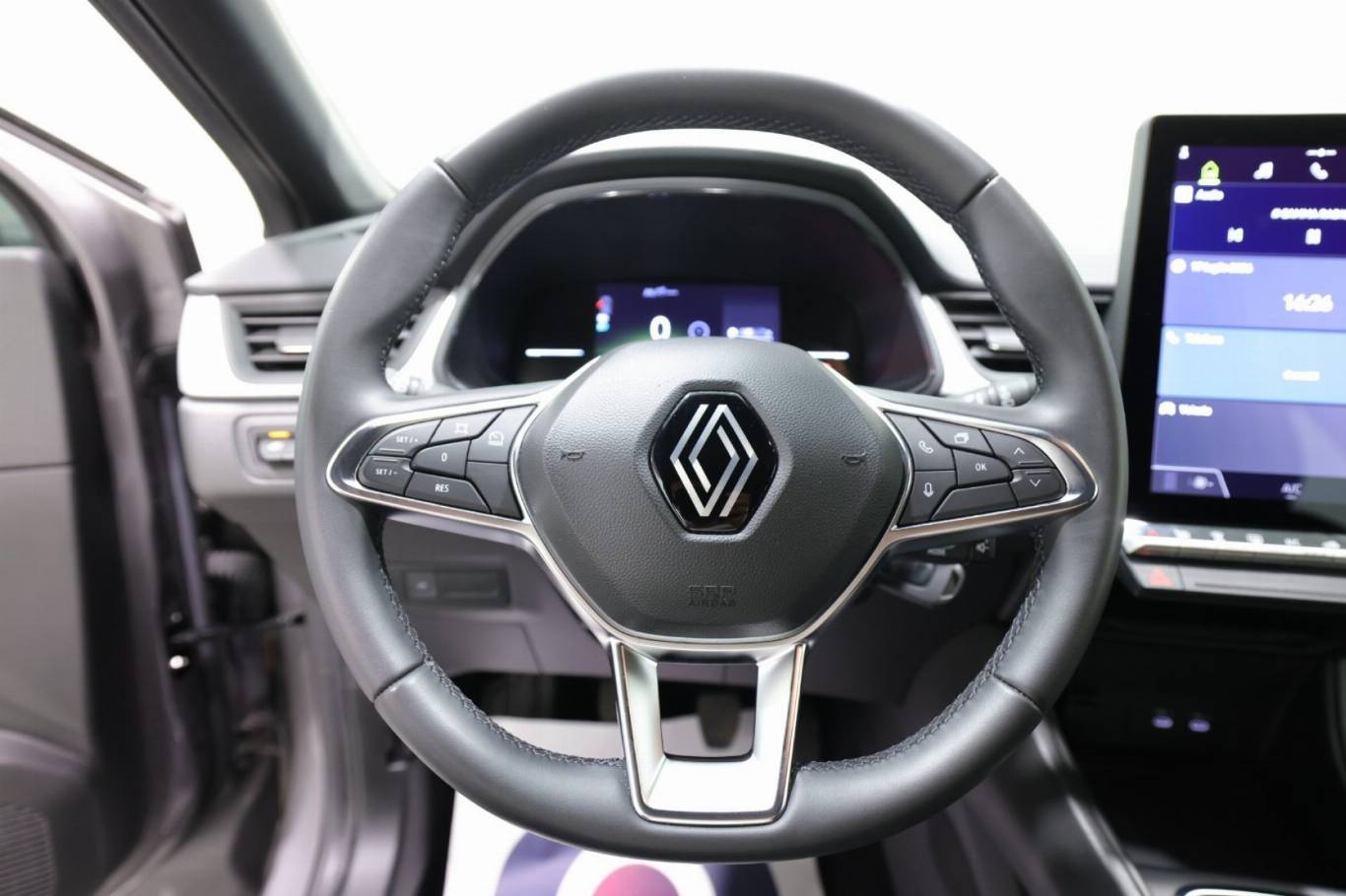RENAULT Captur 7