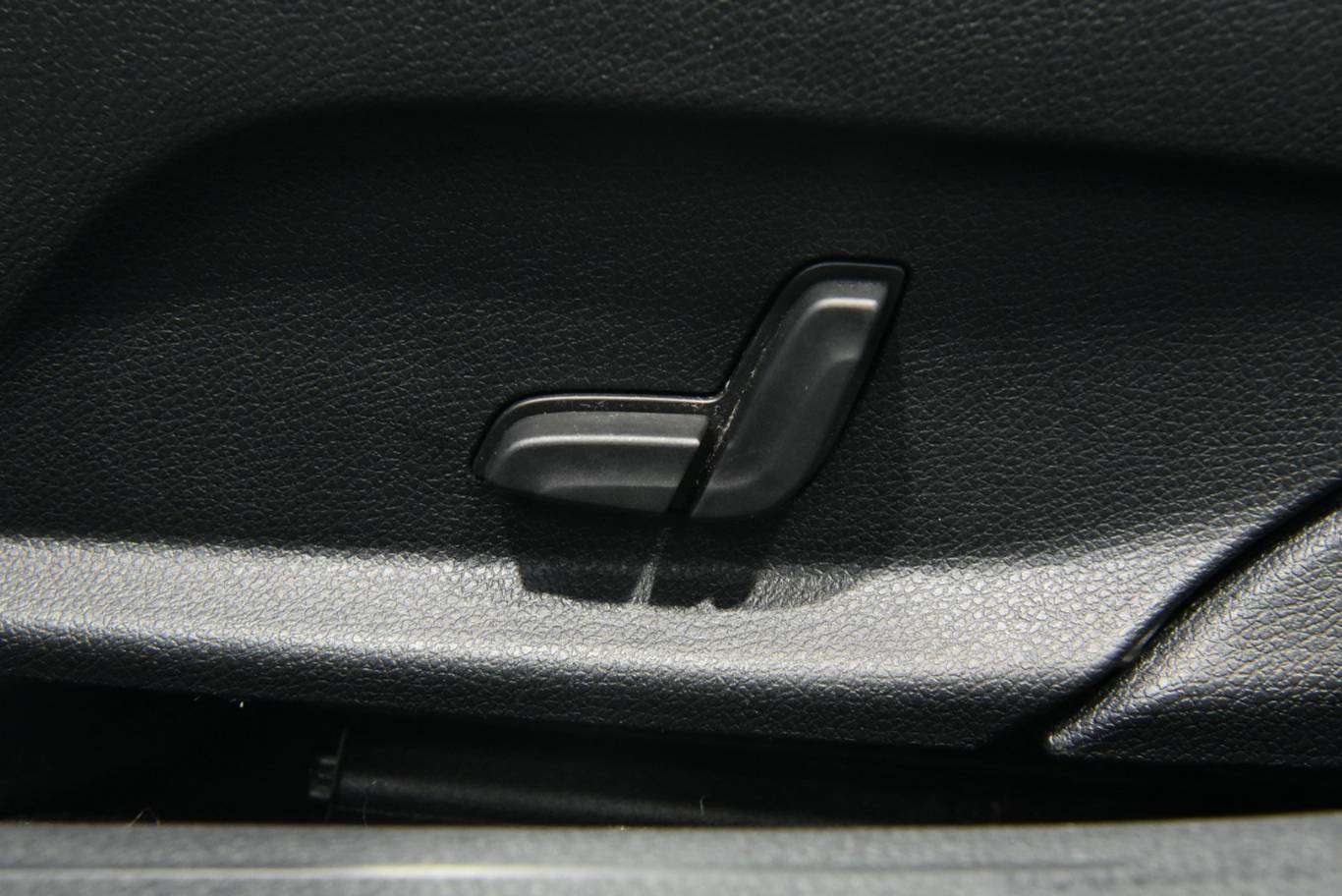 MERCEDES-BENZ C 220 51