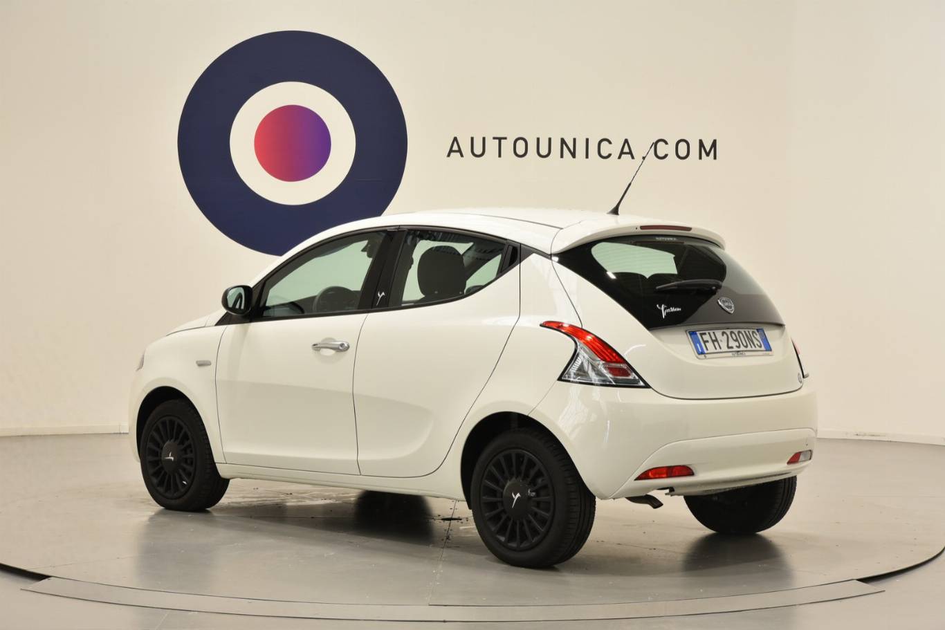 LANCIA Ypsilon 2