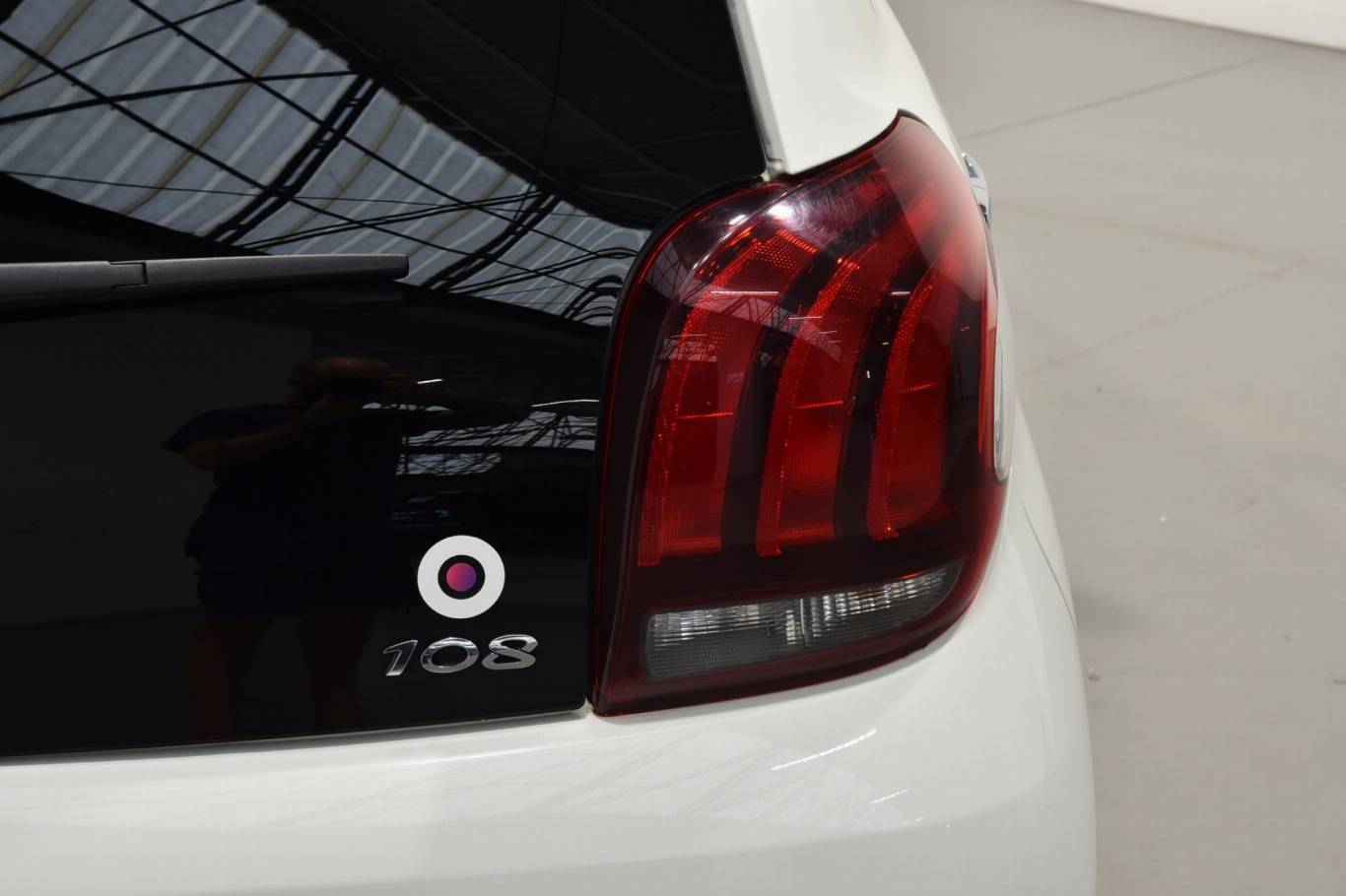 PEUGEOT 108 21