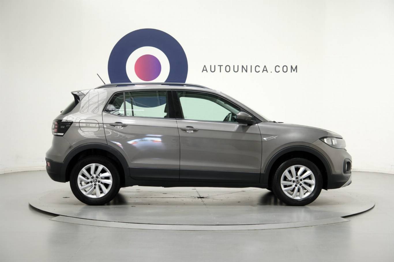 VOLKSWAGEN T-Cross 4