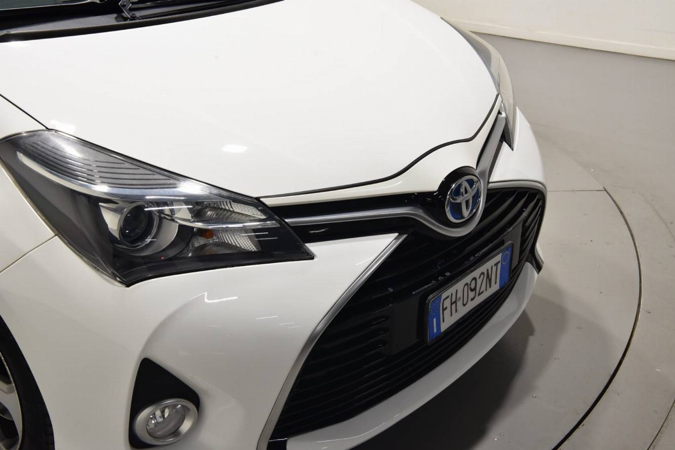 TOYOTA Yaris 40