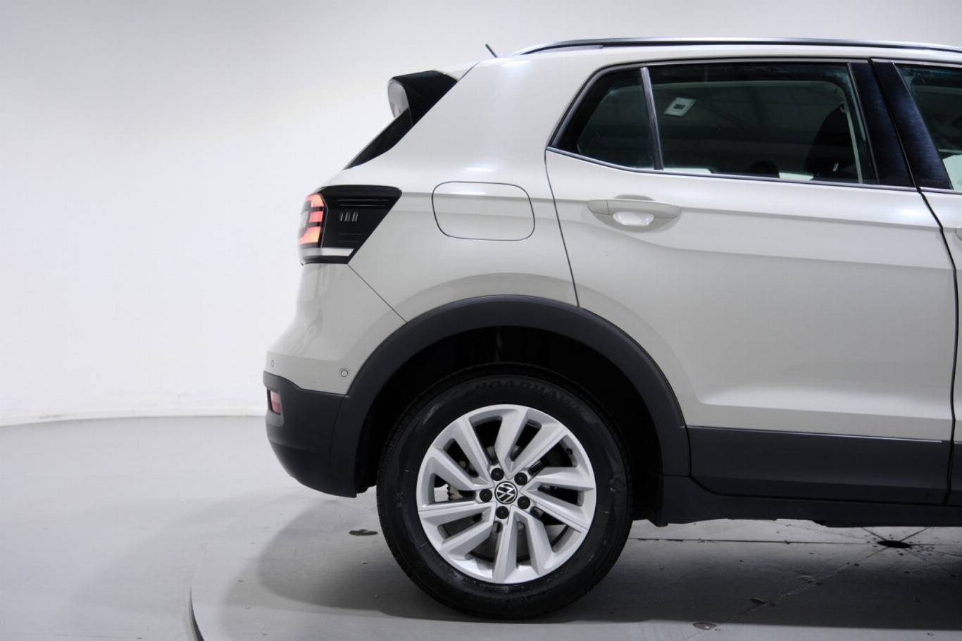 VOLKSWAGEN T-Cross 41