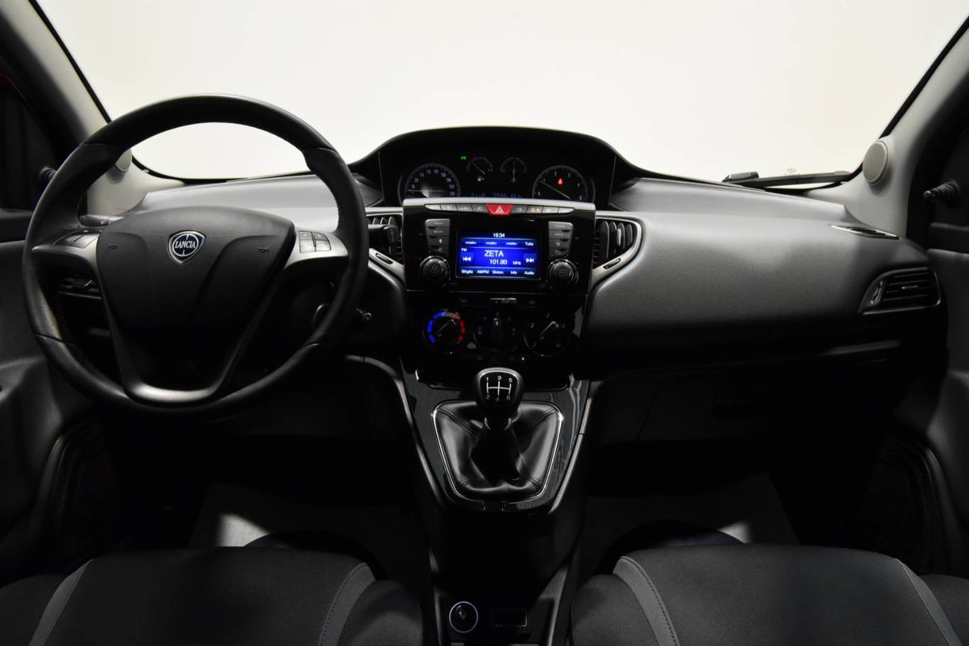 LANCIA Ypsilon 21