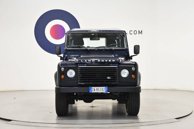 LAND ROVER Defender 2