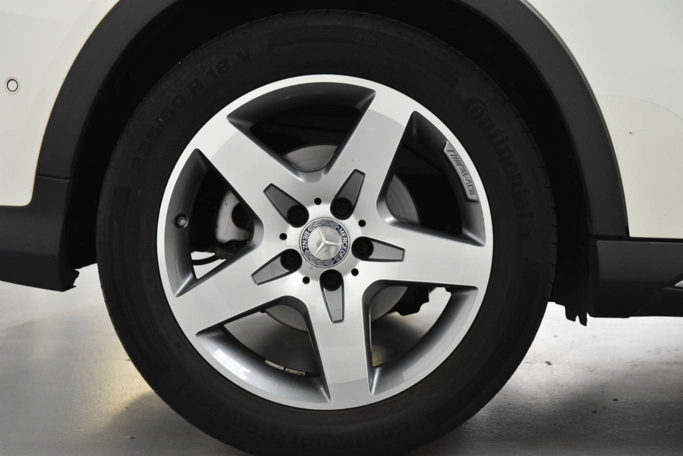 MERCEDES-BENZ GLA 200 49