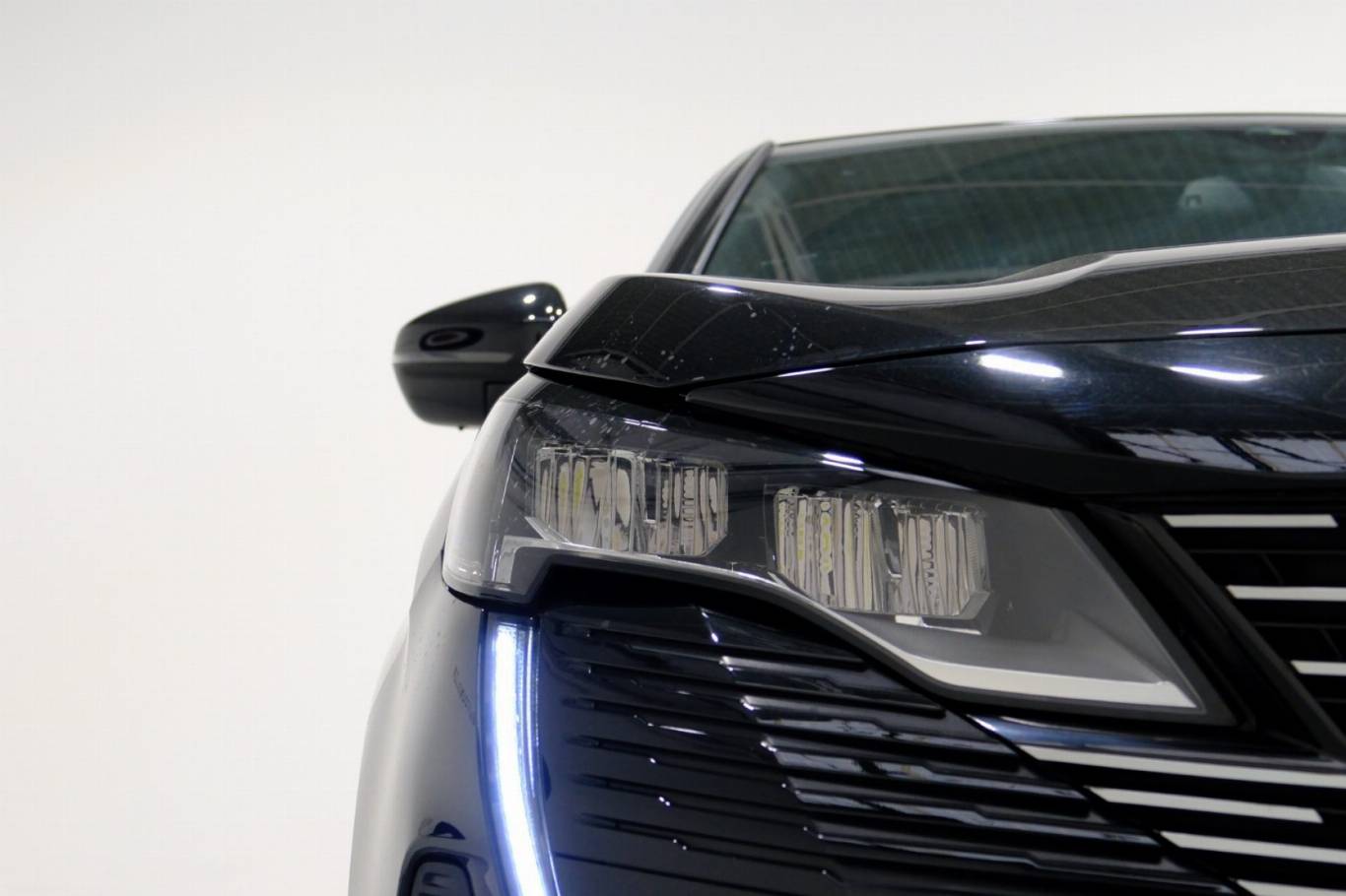 PEUGEOT 3008 12