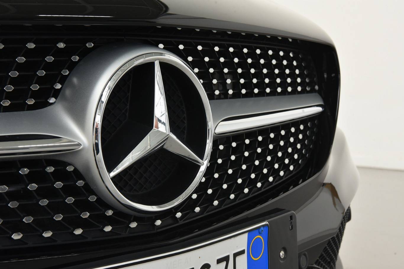 MERCEDES-BENZ CLA 180 43