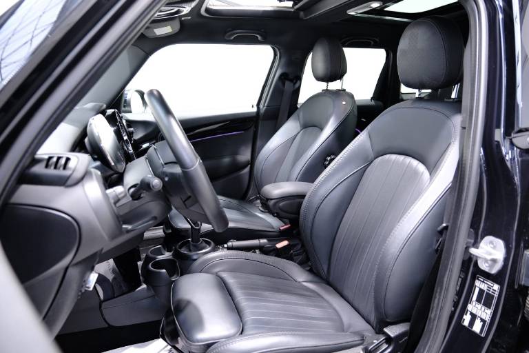 MINI Cooper 6