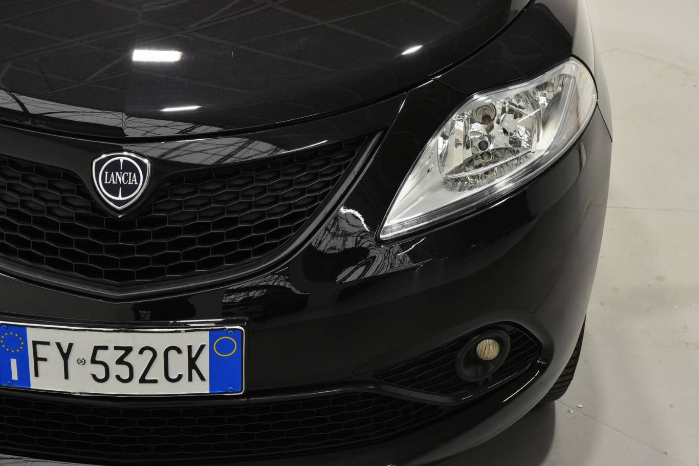 LANCIA Ypsilon 18