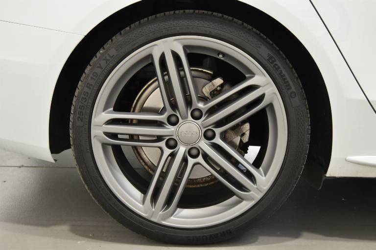 AUDI A4 35