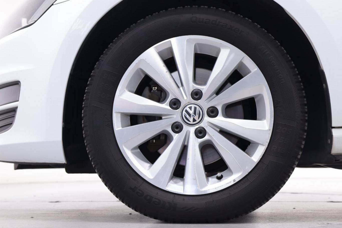 VOLKSWAGEN Golf 14