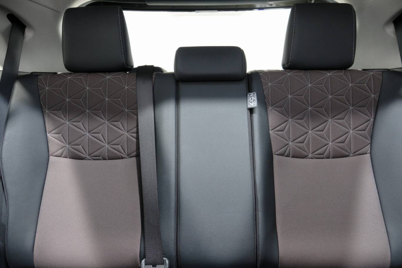 TOYOTA Yaris Cross 41