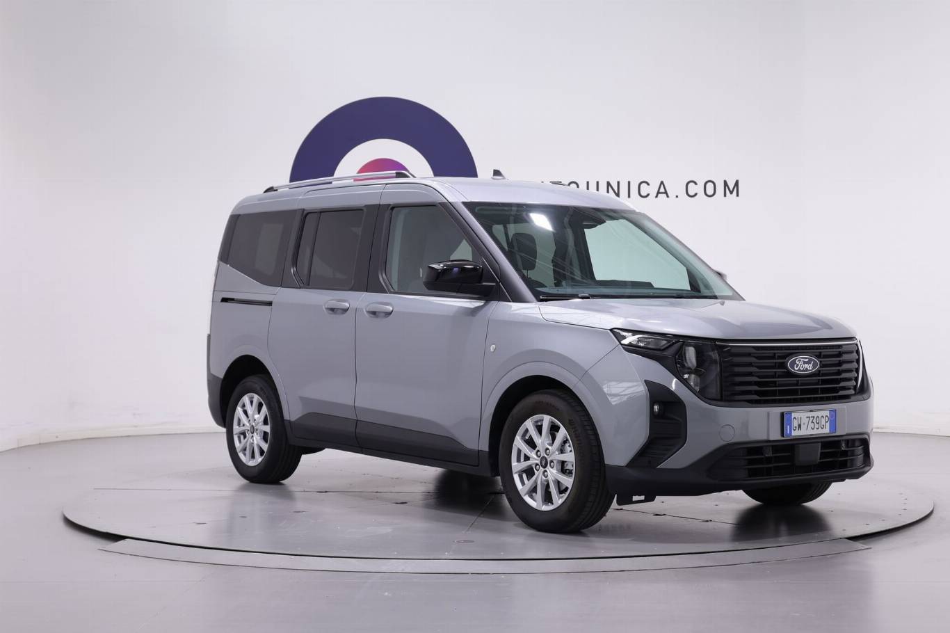 FORD Tourneo Courier 7