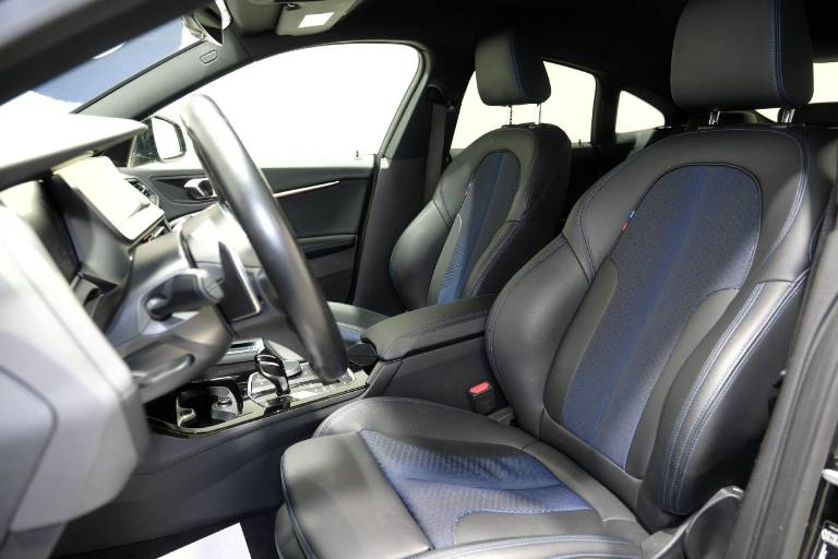 BMW 220 6