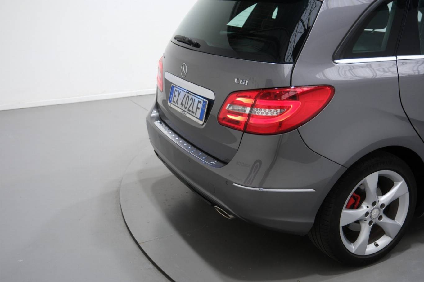 MERCEDES-BENZ B 180 44