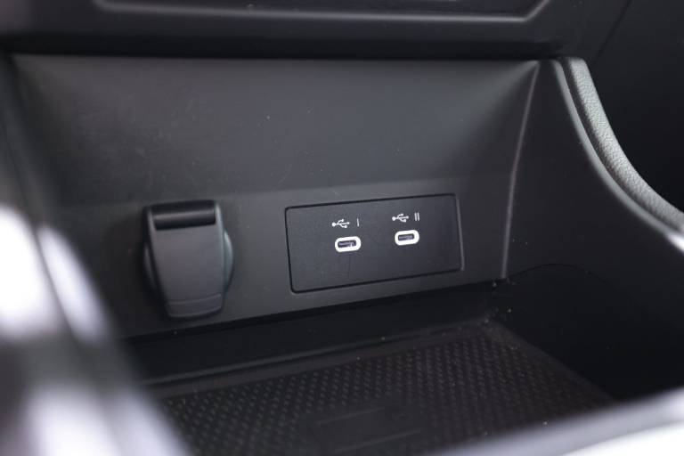 RENAULT Captur 29