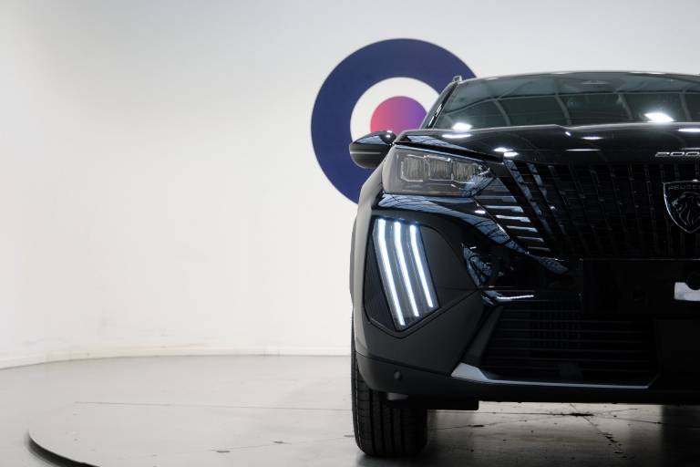 PEUGEOT 2008 47