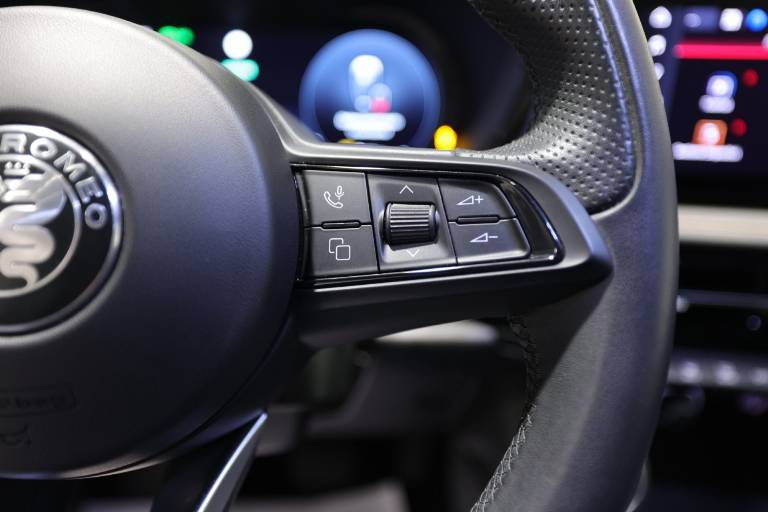 ALFA ROMEO Tonale 21