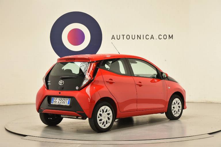 TOYOTA Aygo 30