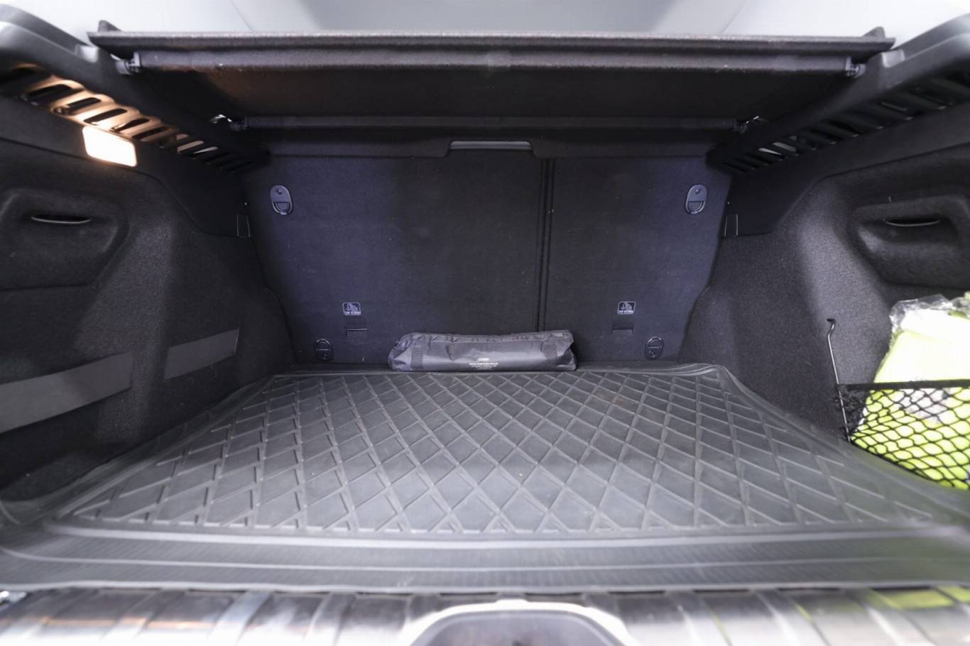 PEUGEOT 2008 48